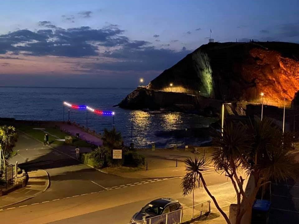 3 The View Apartments Ilfracombe - Hot Tub, Parking, Lift, Ev Zewnętrze zdjęcie