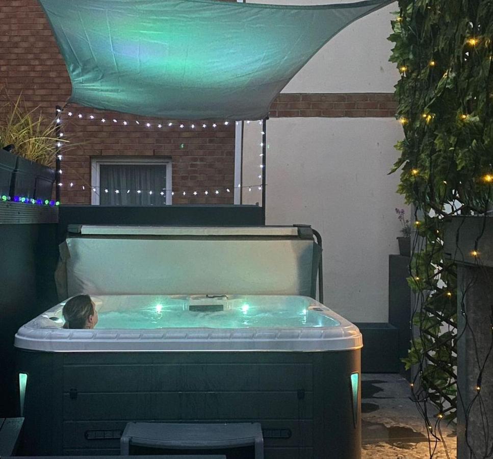 3 The View Apartments Ilfracombe - Hot Tub, Parking, Lift, Ev Zewnętrze zdjęcie