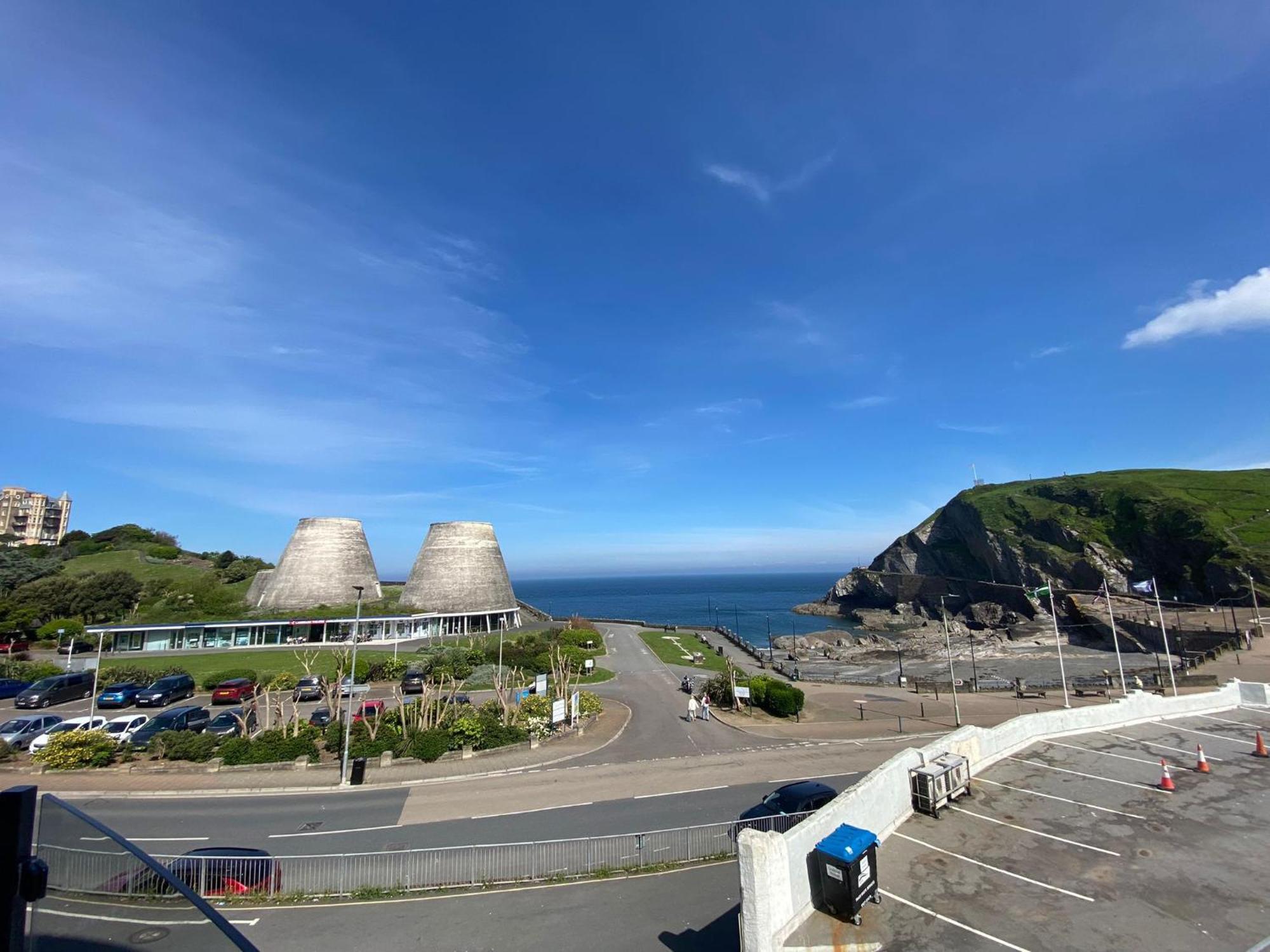 3 The View Apartments Ilfracombe - Hot Tub, Parking, Lift, Ev Zewnętrze zdjęcie
