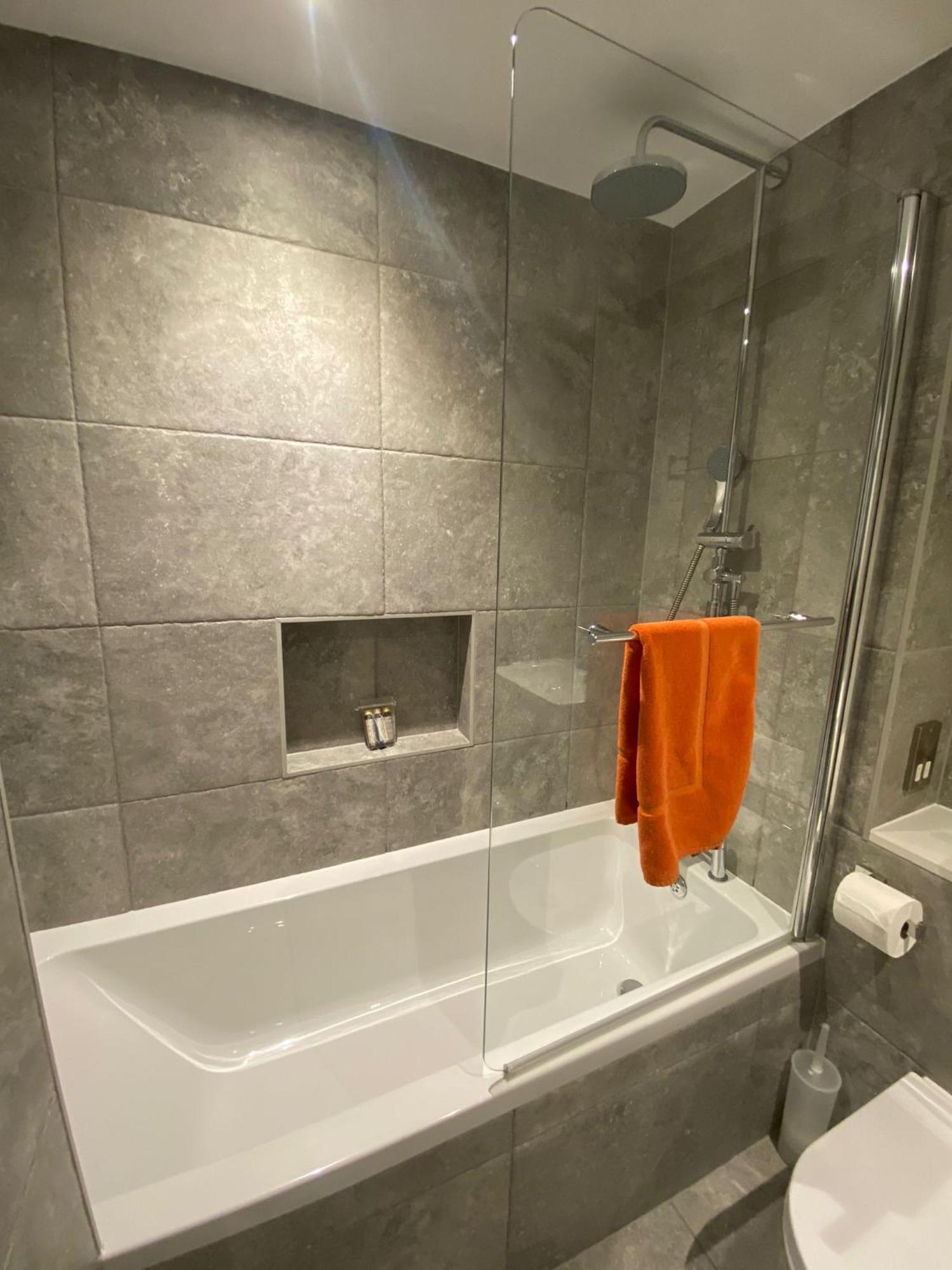 3 The View Apartments Ilfracombe - Hot Tub, Parking, Lift, Ev Zewnętrze zdjęcie